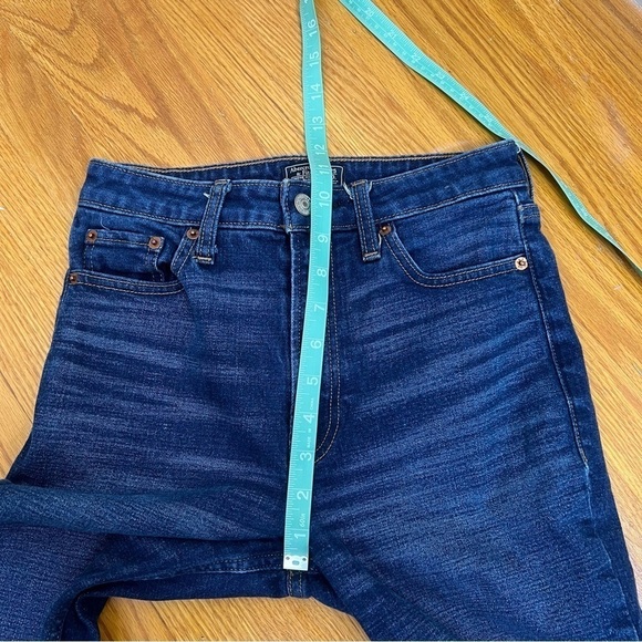 A&F Simone High Rise Slim Dark Wash Jeans - Picture 9 of 11